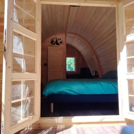 La Cabane Du Panda Abrest Buitenkant foto