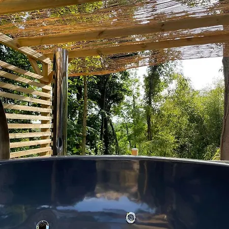 La Cabane Du Panda Abrest Buitenkant foto